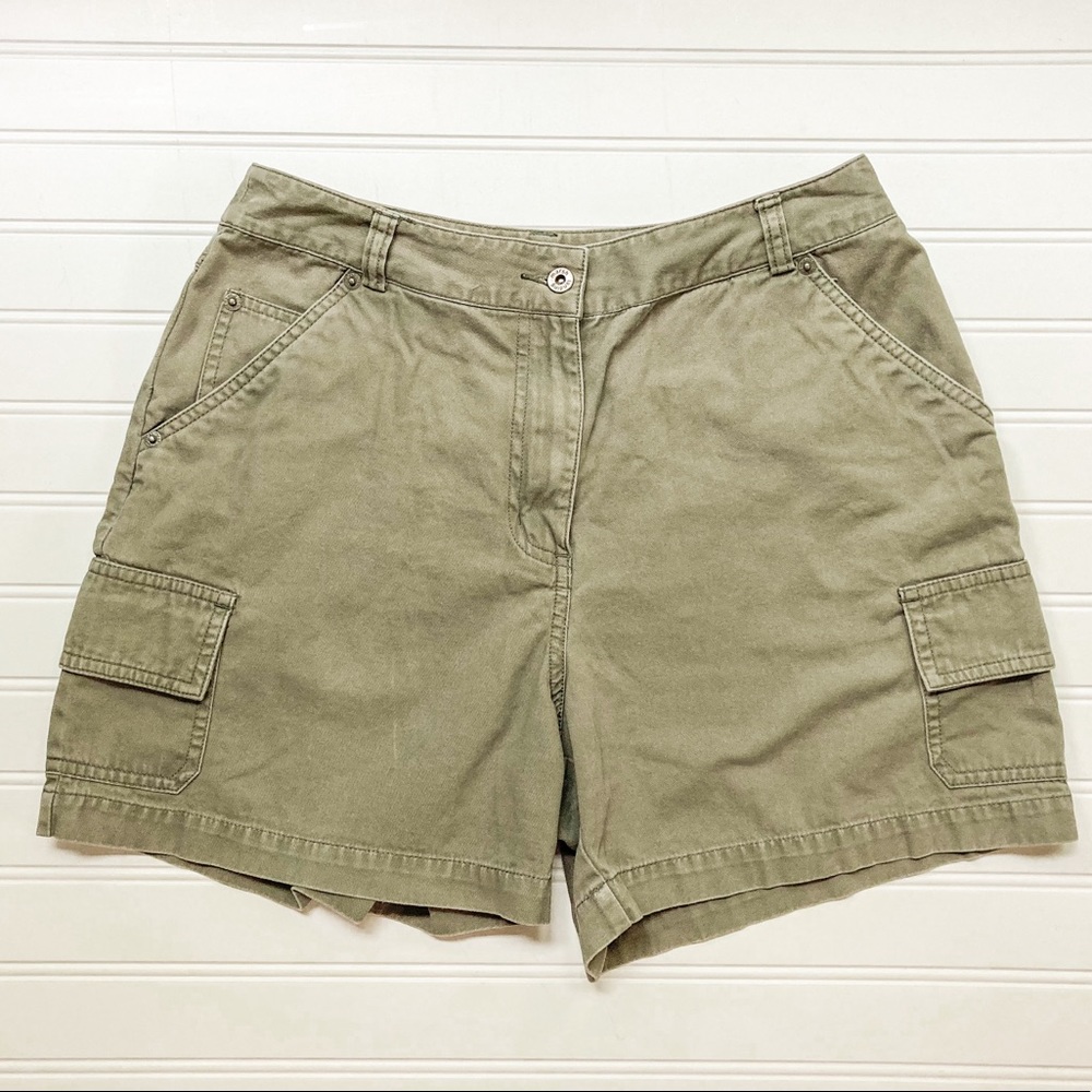 High Waisted Olive Green Cargo Shorts